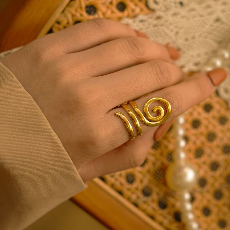 Golden Retro-Style Stainless Steel Spiral Ring