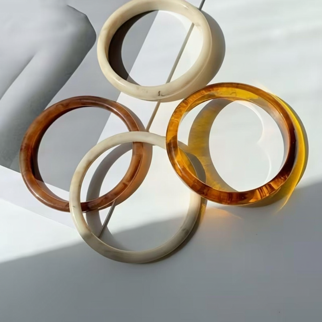 Vintage Faux Amber Resin Bracelet Set (4-Piece)