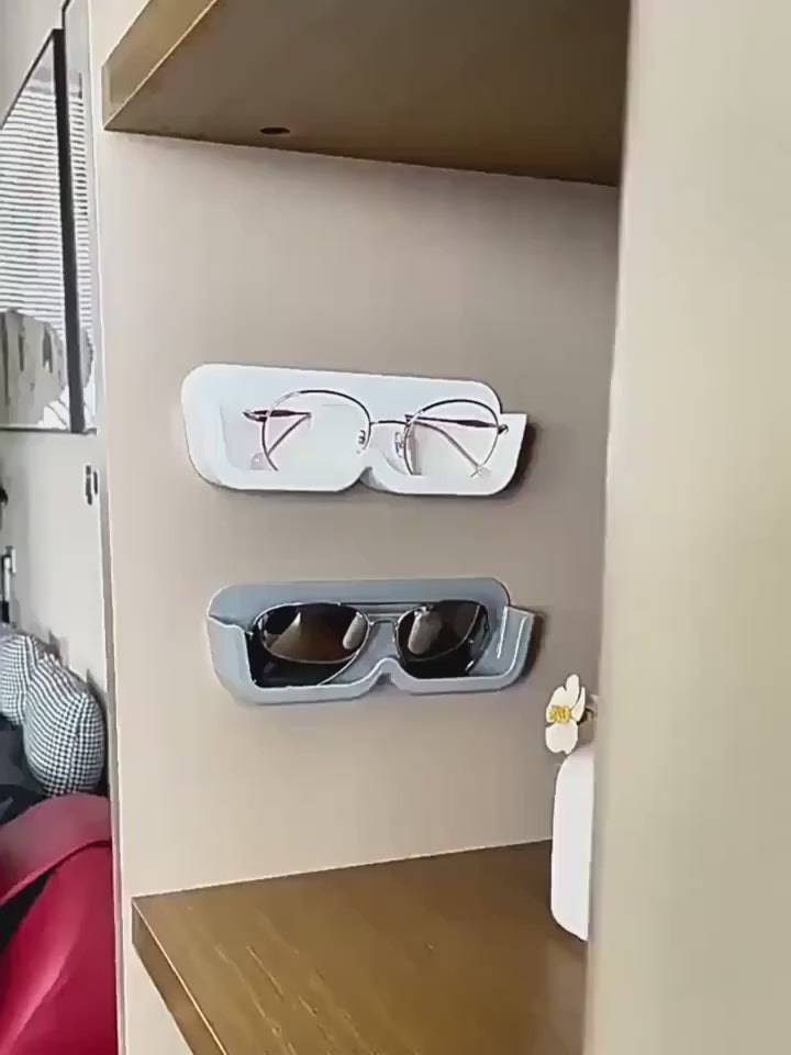 Wall-mounted glass storage box (12)